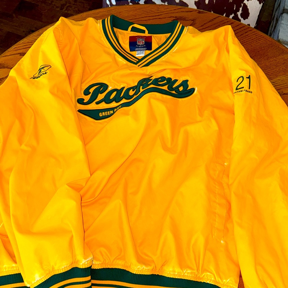 Vintage packers wind breaker
